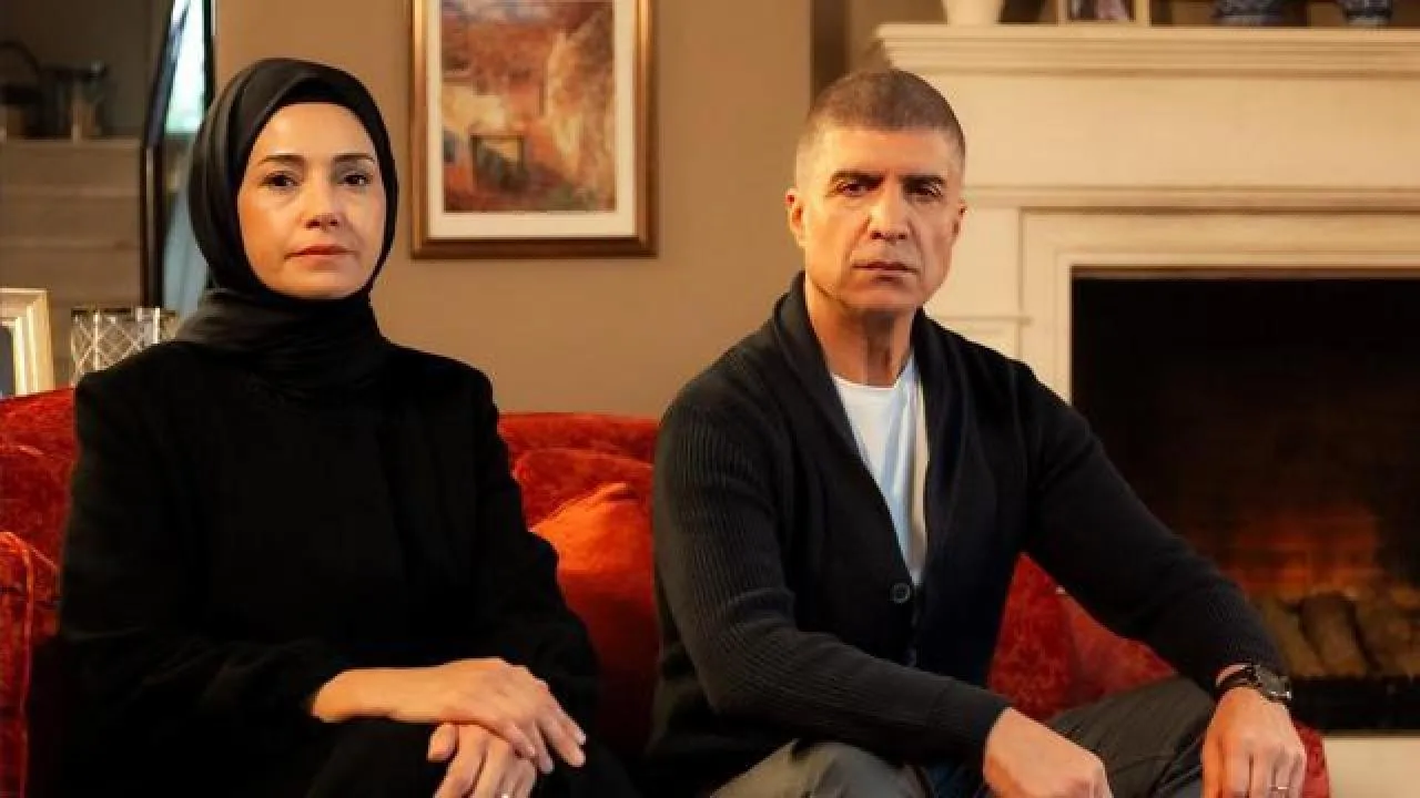 مسلسل البراعم الحمراء مترجم الموسم 2